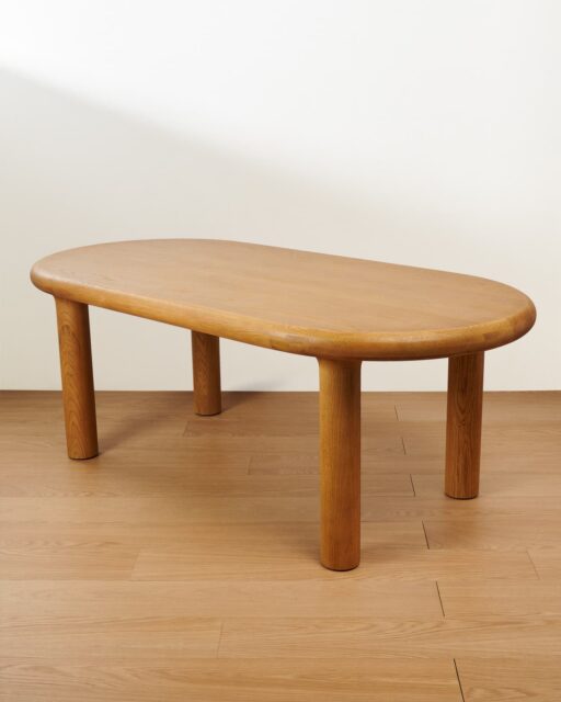 Oval Solid Wood Dining Table 6-Seater Minimal Acacia Wood | Wooden Legs