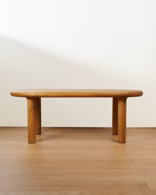 Oval Solid Wood Dining Table 6-Seater Minimal Acacia Wood | Wooden Legs