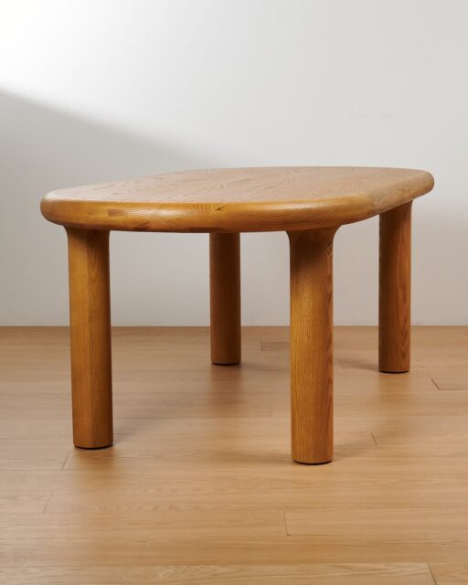 Oval Solid Wood Dining Table 6-Seater Minimal Acacia Wood | Wooden Legs