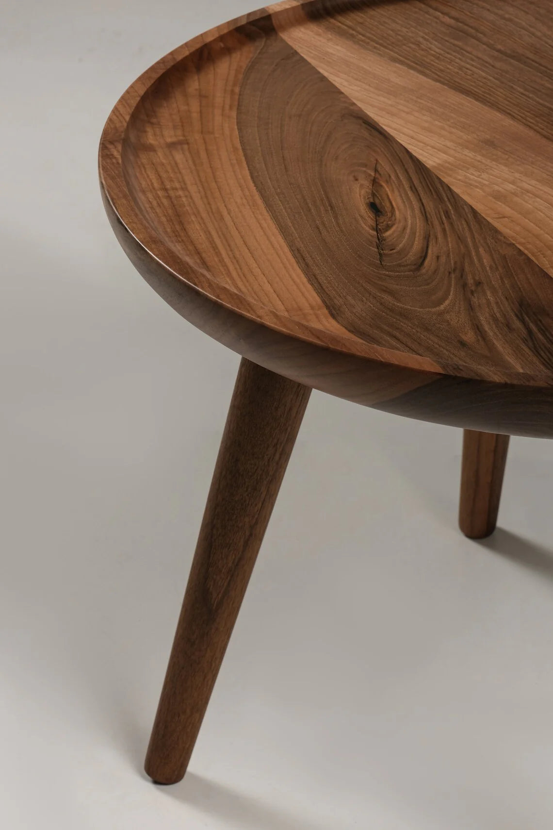 Orbital Rim Handcrafted Solid Wood Round Coffee Table 24-Inch | WoodsBuddy